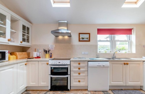Tan-y-groes Cottage | 2 Bed in Ponthirwaun (oc-h33292)