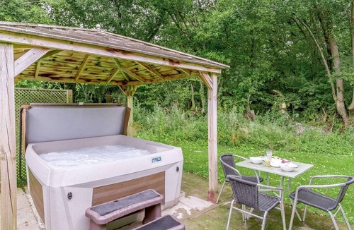 Saltash Ski Chalet | 2 Bed in Saltash (oc-88313)