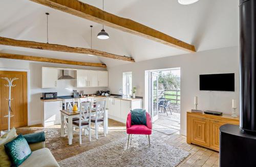 Sudbury House | 2 Bed in Sudbury oc-65375