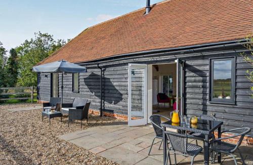 Sudbury House | 2 Bed in Sudbury oc-65375