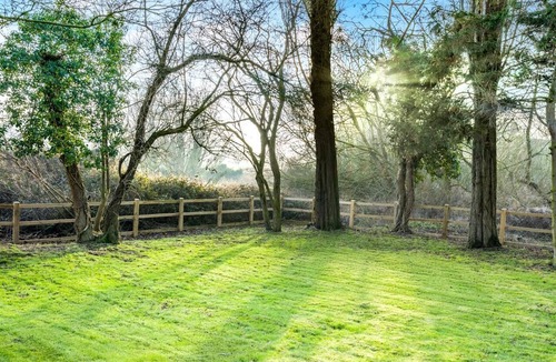 Hopton Cottage | 2 Bed in Wickhampton (oc-t34449)