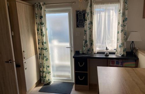 Saxmundham Other | 2 Bed Static Caravan sleeps 6 Saxmunham
