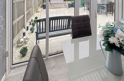 Thornton-Cleveleys Cottage | 2 bedroom accommodation in Thornton-Cleveleys