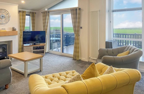 Newton Stewart Ski Chalet | 2 bedroom accommodation in Glenluce, Newton Stewart