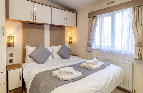 Woolverstone Cabin | 2 bedroom accommodation in Woolverstone, Ipswich