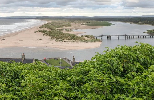 Lossiemouth Cottage | 2 bedroom accommodation in Lossiemouth, near Elgin