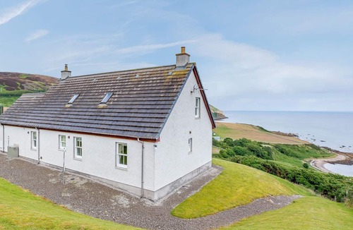 Helmsdale Cottage | 2 bedroom accommodation in Navidale, near Helmsdale