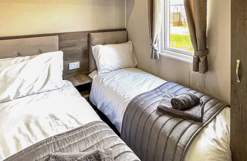 Tunstall Ski Chalet | 2 bedroom accommodation in Tunstall, Nr Hull