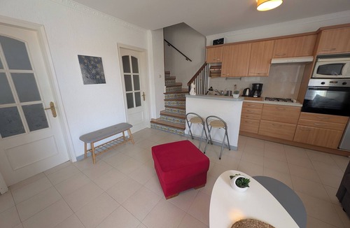 Vidreres Apartment | 2 BEDROOM APARTMENT 10 MINUTES FROM THE SEA WITH SWIMMING POOL