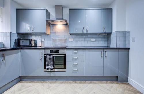 West Thurrock Apartment | 2 Bedroom Apartment with free parking and Netflix enabled Smart TV