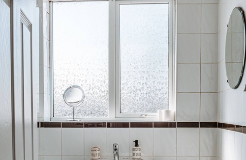 Weston by Wellend Apartment | 2 Bedroom Apartment near JLR, Coventry Airport and more