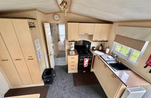 Glasgow Apartment | 2 Bedroom Caravan Located in Uddingston, Glasgow at Maryville Caravan Site