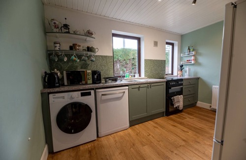 Burntisland Cottage | 2 bedroom countryside cottage located near Aberdour