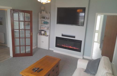 Troon Apartment | 2-Bedroom Flat South Ayrshire