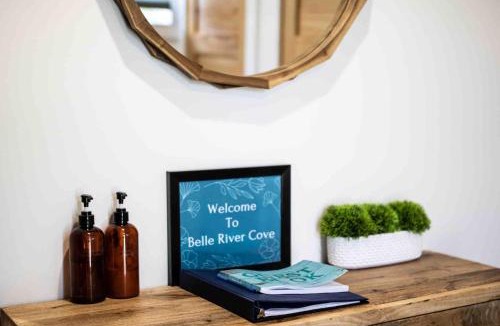 Belle River Bed & Breakfast | 2 bedroom GetawayLake St Claire, Canadakayak