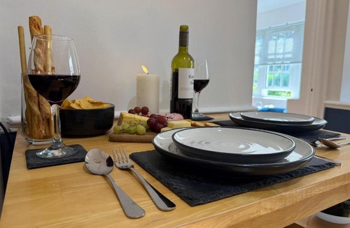 Stansted Apartment | 2 bedroom Historic Courthouse Apartment with Parking