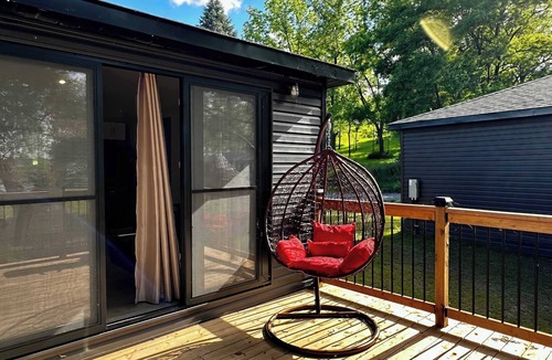 Harwood Cabin | 2-bedroom Lake Front Cottage in Harwood, ON #3