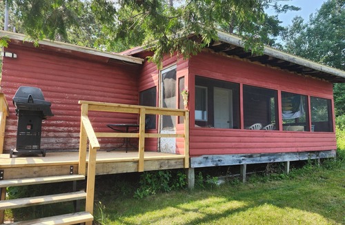 Sioux Narrows Nestor Falls Cabin | 2 bedroom lakefront cabin on Crow Lake #6 Bull Moose Lodge
