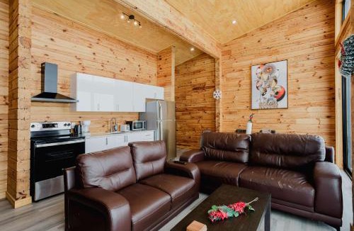 Harwood House | 2-BR Lakefront Cottage Rice Lake #6