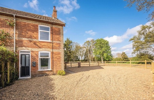 Leiston Apartment | 2 Crossing Cottage, Theberton