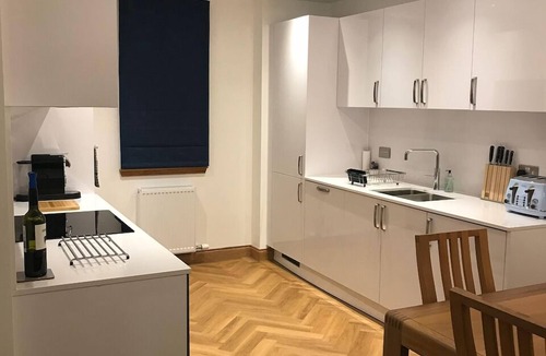 Dornoch Apartment | 20 Royal Golf Gardens - Premium Apartment