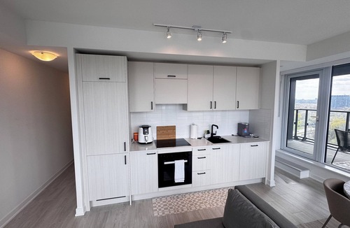 Wynford-Concorde Apartment | 2bedroom,2 bathroom apartment in the heart of Toronto