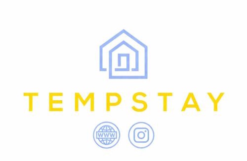 Datchet House | 2BR Cottage and Parking, 10 Mins to Windsor - By Tempstay