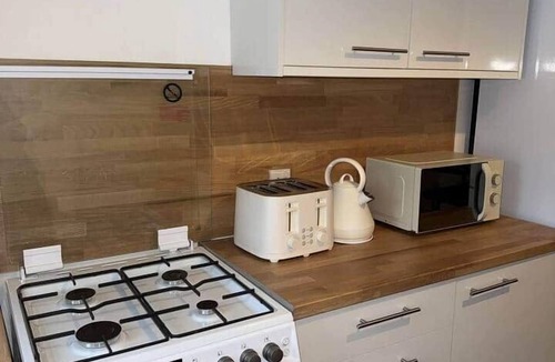 Kelvinbridge Apartment | 2BR Flat West End Near Kelvingrove & City Centre