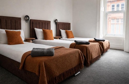 Kelvinbridge Apartment | 2BR Flat West End Near Kelvingrove and City Centre
