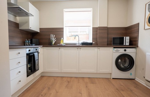 Hamilton House | 2BR House By Caledonia Luxe Stays Hamilton