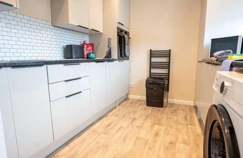 Whitburn House | 2BR House By Caledonia Luxe Stays Whitburn