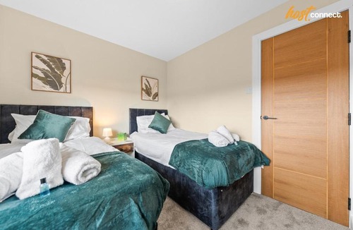 Glasgow House | 2Br House I Sleeps 4 I Cumbernauld