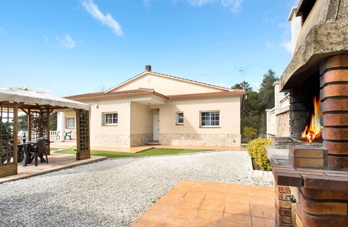 Vidreres Villa | 2CAROL01 - Nice 4 bedroom house with private pool located in a quiet residential area