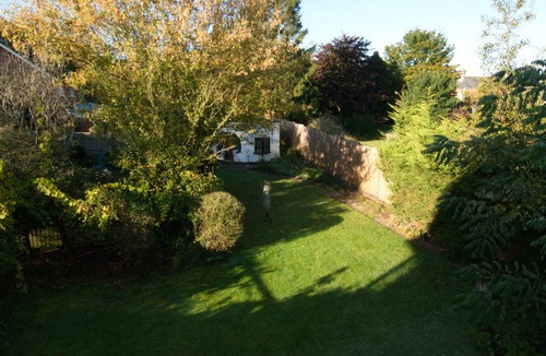 Bury St Edmunds Apartment | 2nd floor modern flat in large Edwardian house ten minutes’ walk from railway
