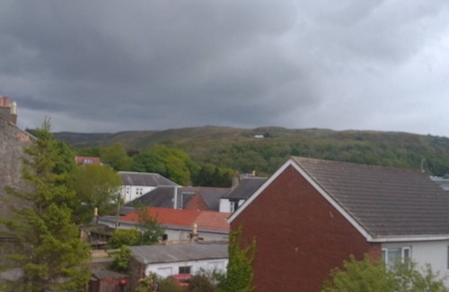 Largs Apartment | 2nd Floor, Train Stn, Beach, Cumbrae-Millport Ferry Port All Under 0.3 Mile.