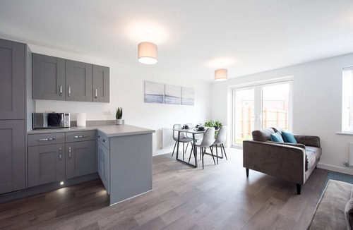 Chelmsford House | 3 Bed House Chelmsford