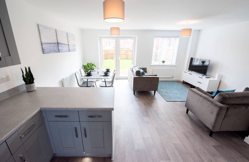 Chelmsford House | 3 Bed House Chelmsford