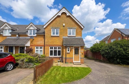 Maidstone House | 3 bed house. Perfect for Contractors & families