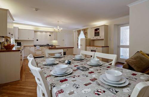 Biggar House | 3 Bed in Biggar oc-82924