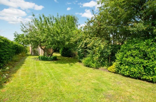 Melton Constable Cottage | 3 Bed in Brinton (oc-2061)