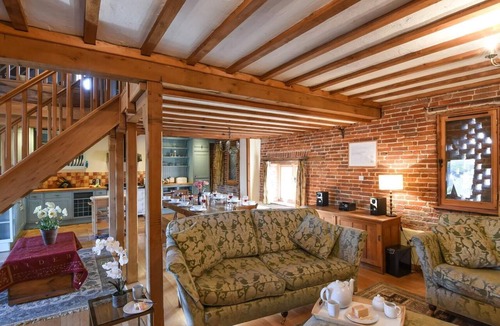 Melton Constable Cottage | 3 Bed in Briston (oc-kt187)