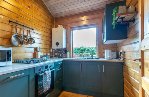 Glentham Ski Chalet | 3 Bed in East Firsby (oc-w31761)