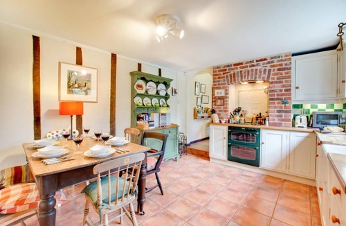 Hethel Cottage | 3 Bed in Shotesham All Saints (oc-2094)