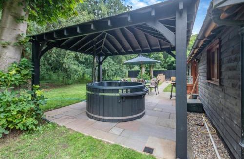 Hethel House | 3 Bed in Ketteringham oc-1878