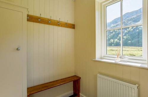 Ledgowan House | 3 Bed in Kinlochewe (oc-ca275)