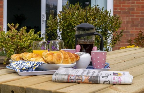 Knodishall House | 3 Bed in Knodishall (oc-sthurs)