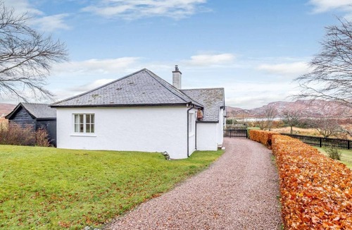 Tarbet Cottage | 3 Bed in Lairg (oc-ca026)