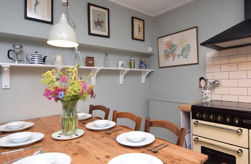 Muchelney Cottage | 3 Bed in Langport (oc-75576)