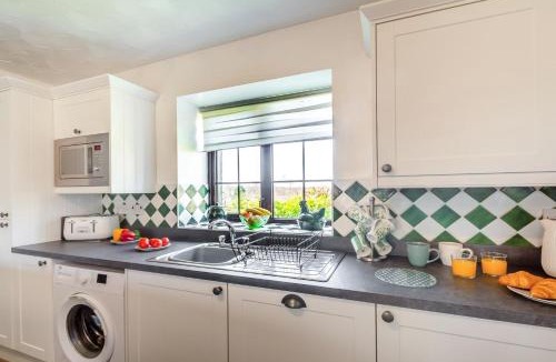 Gaerwen House | 3 Bed in Llanfairpwll oc-22999