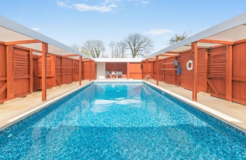 Helford Passage Cottage | 3 Bed in Nr St. Keverne (oc-tremen)